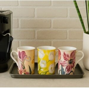 3 Stechcol Gracie Bone China Floral Tulip Porcelain Mugs 4”H x 4.25”W 10oz.
